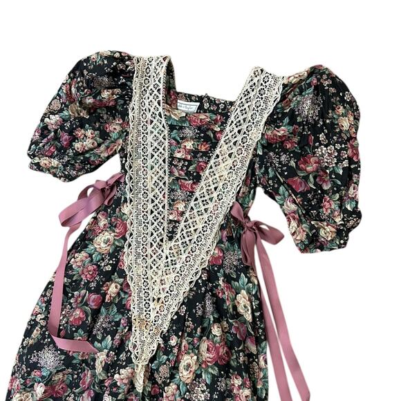 Vintage Floral Cotton Lace Prairie Jumpsuit Puff Sleeve Cottage core / XS - - Picture 2 of 5